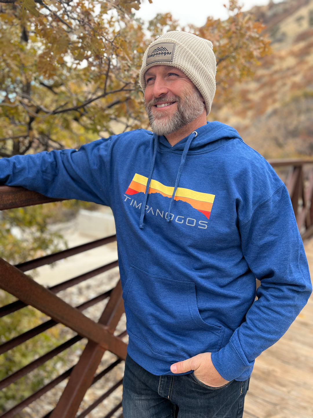 Retro Mountain Classic (warm) - Mountain Blend Hoodie