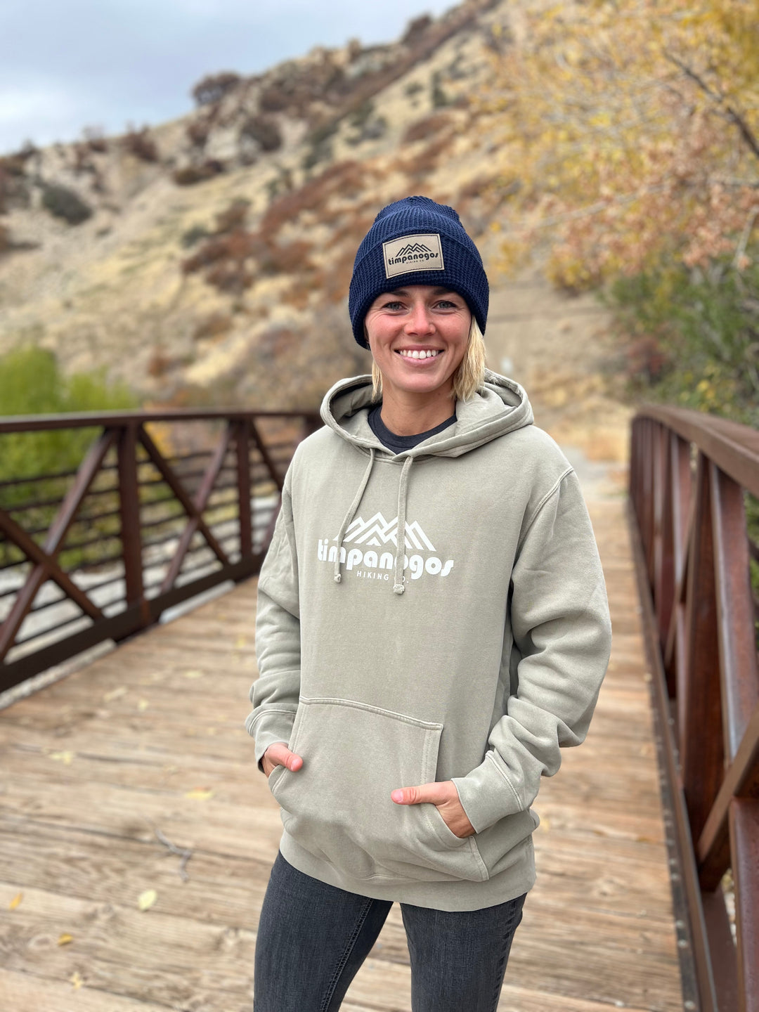 Timpanogos Hiking Co. (official) - Vintage Mountain Blend Hoodie (Carpenter Espresso)