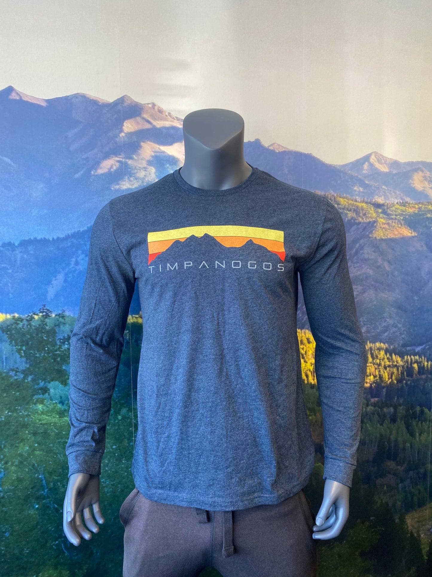 Retro Mountain Classic (warm) - Premium Long Sleeve T-Shirt